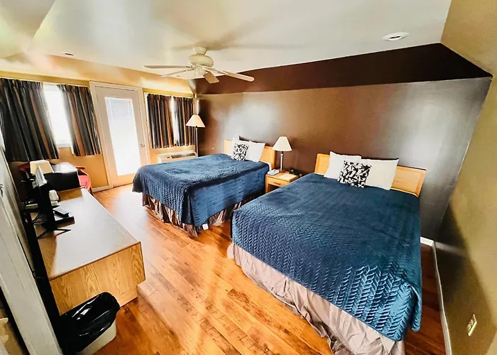 Queen Room